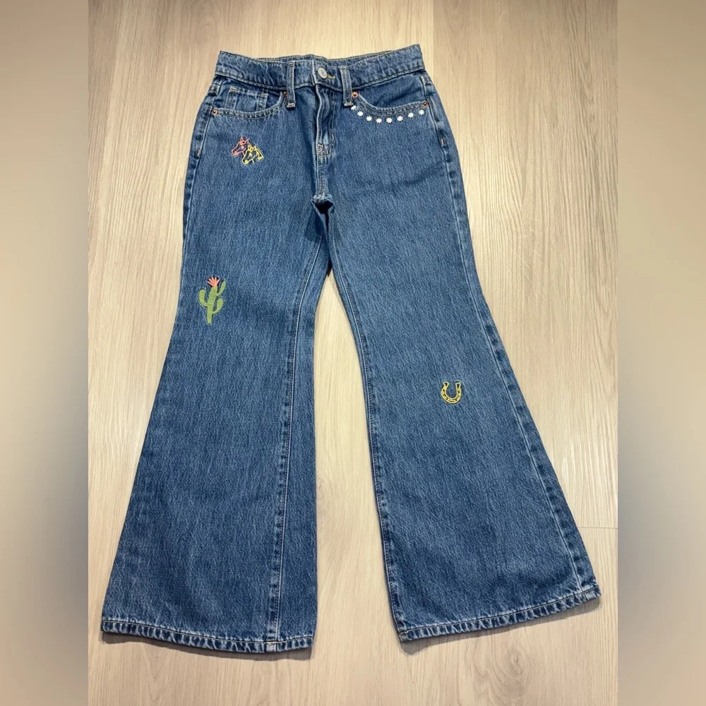 Old‎ Navy/Art Class Kids Blue and Light Blue Embroidered Jeans